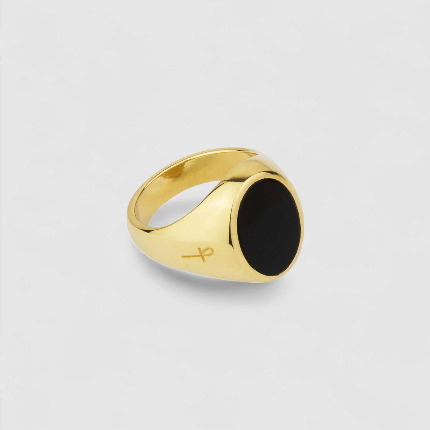 ONYX OVAL SIGNET GOLD