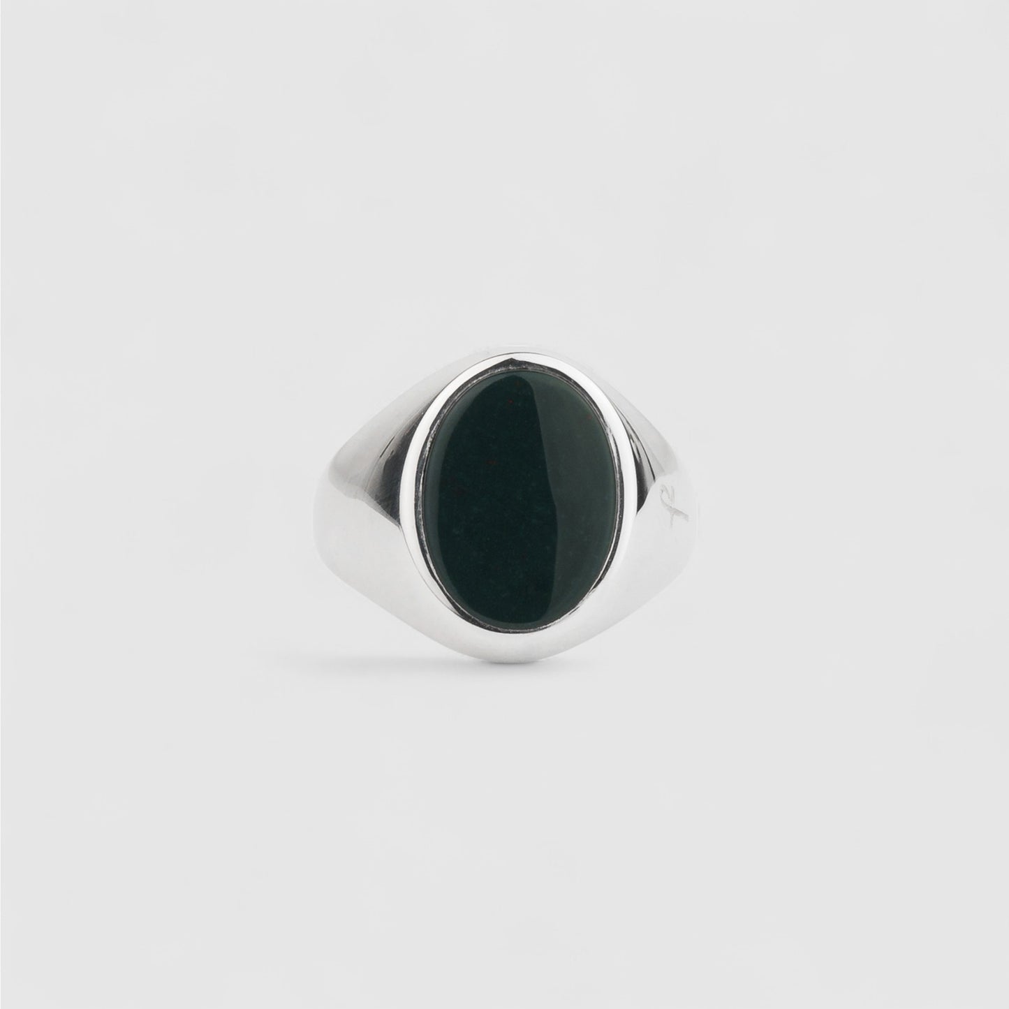 ONYX OVAL SIGNET