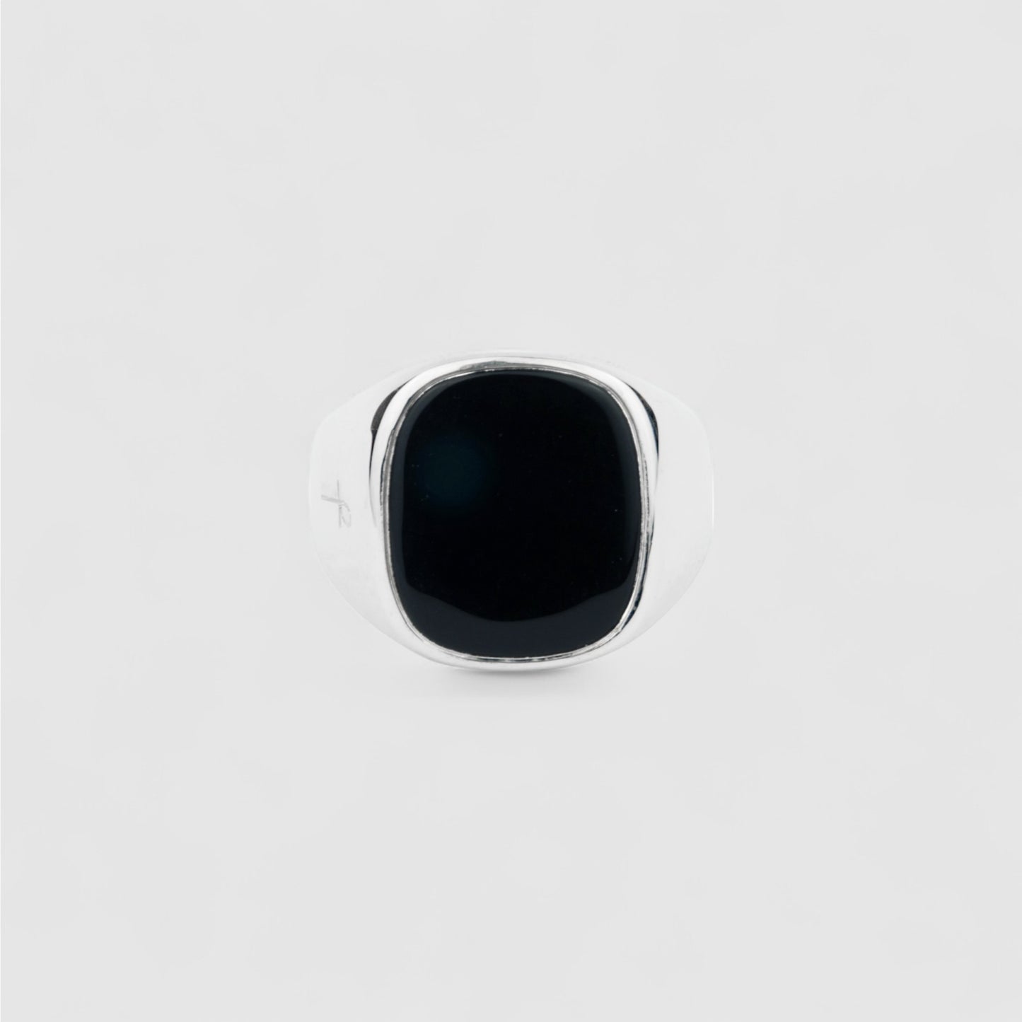ONYX SQUARE SIGNET