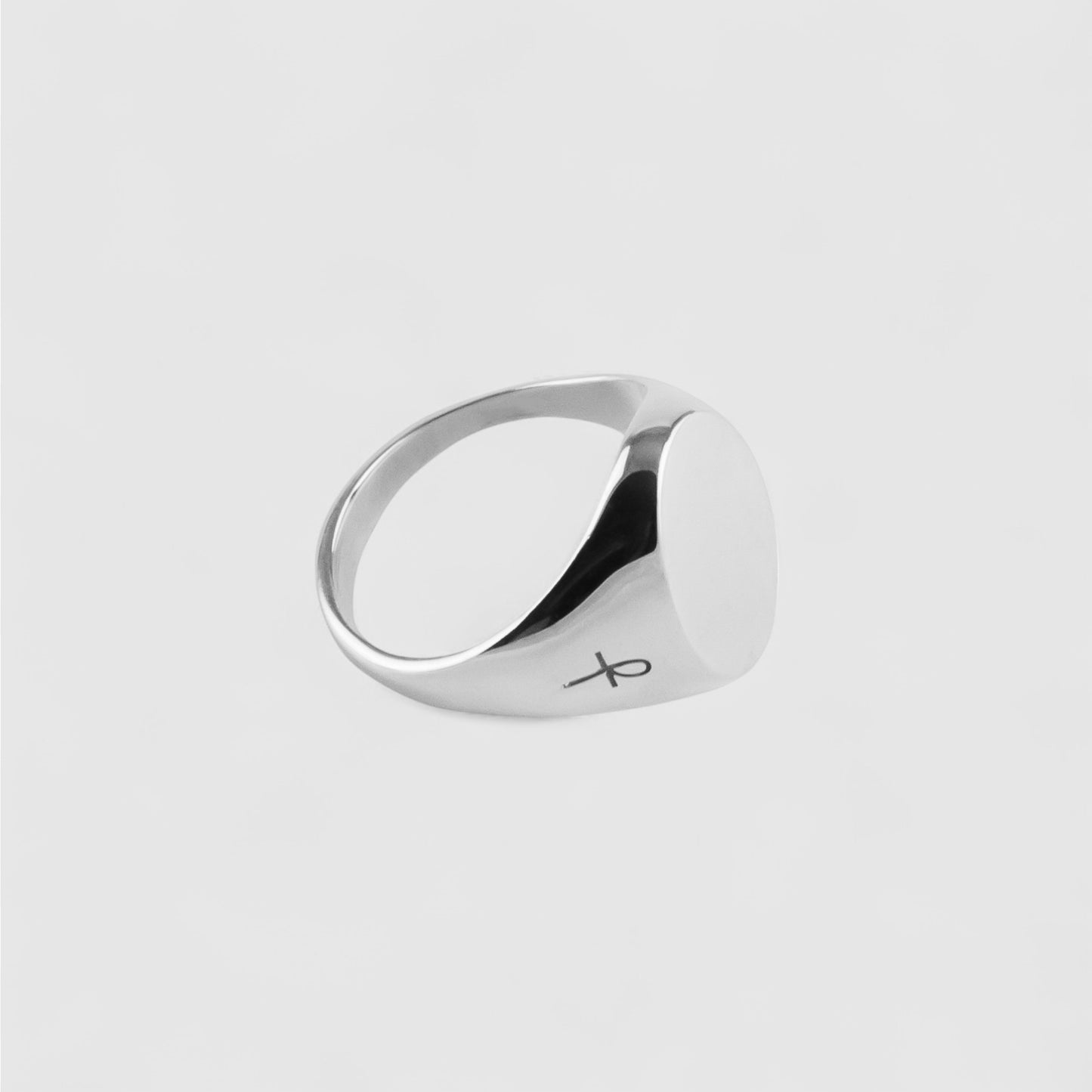 SILVER OVAL SIGNET MEDIUM