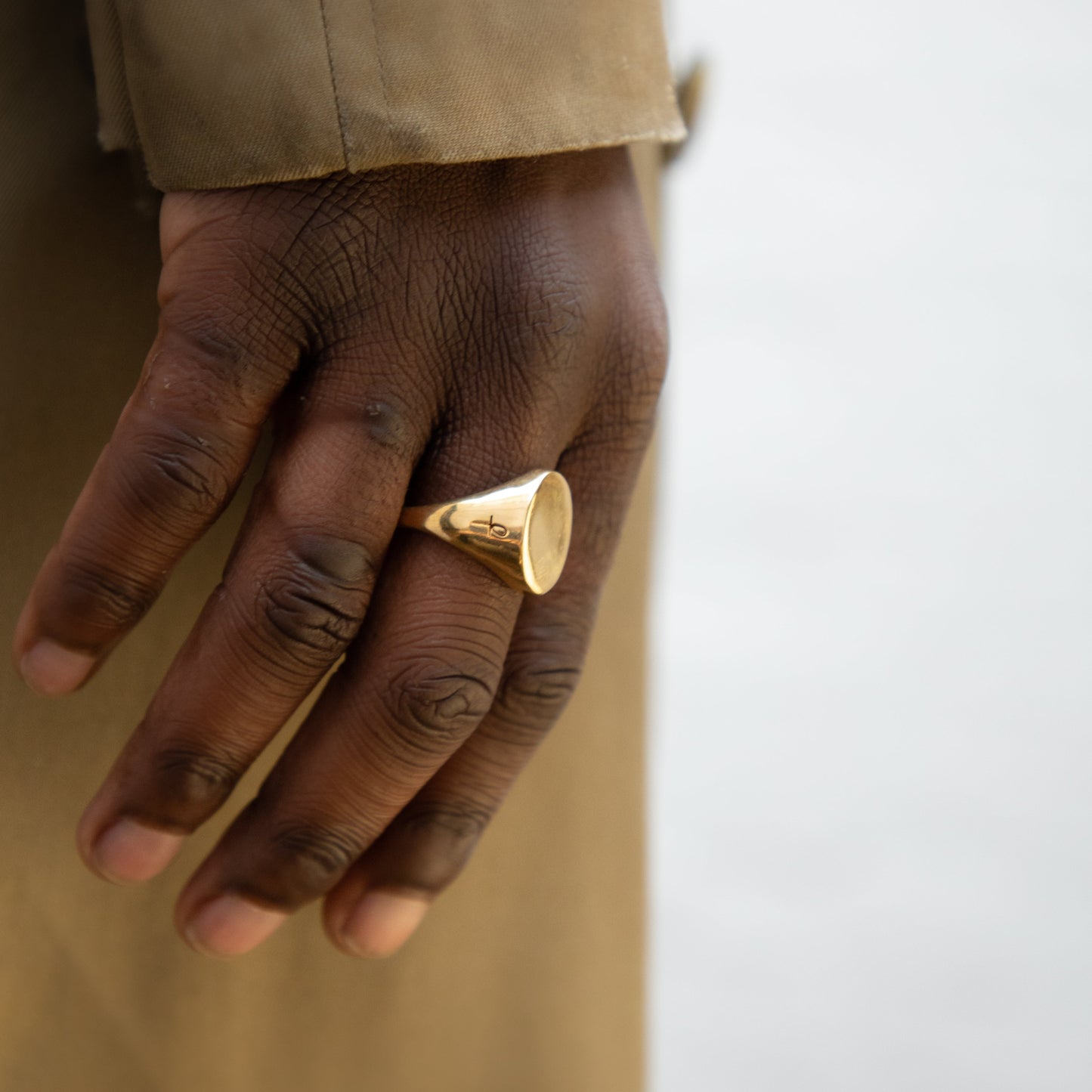 GOLD OVAL SIGNET