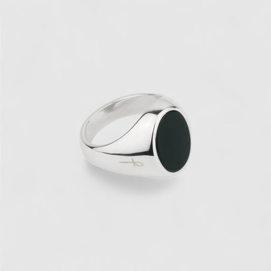 ONYX OVAL SIGNET