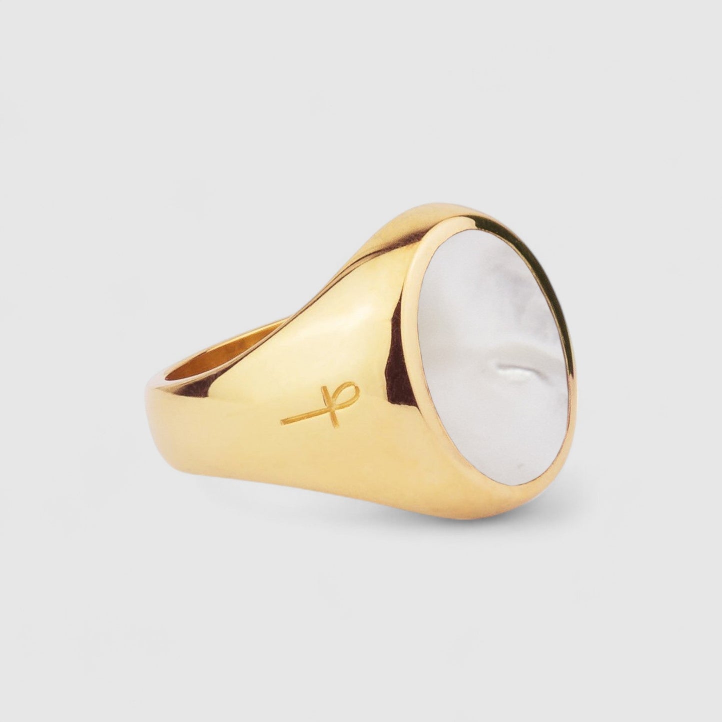 GOLD MOTHER OF PEARL OVAL SIGNET RING