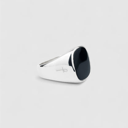ONYX SQUARE SIGNET