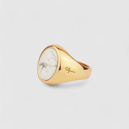 9CT GOLD HOWLITE SIGNET RING