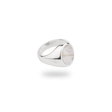 SILVER JAMESTOWN MOTHER OF PEARL OVAL STONE RING