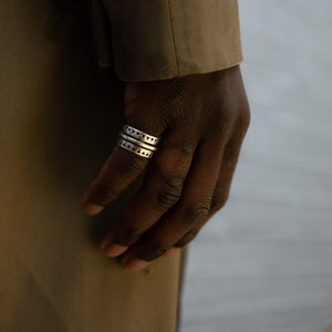 SILVER ELECTRIC RING