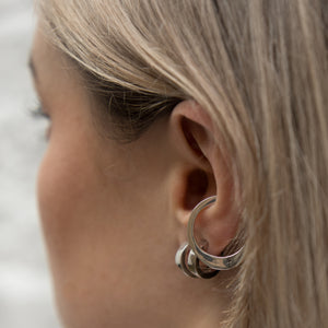 SILVER BARBICAN EARCUFF